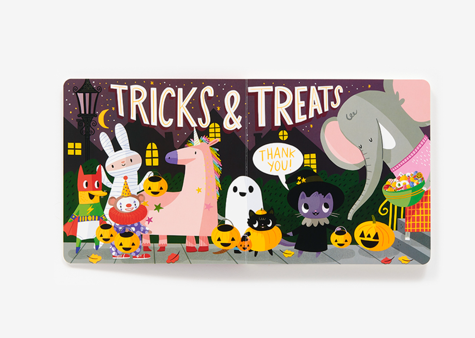 HALLOWEEN IS A TREAT! (A HELLO!LUCKY BOOK)