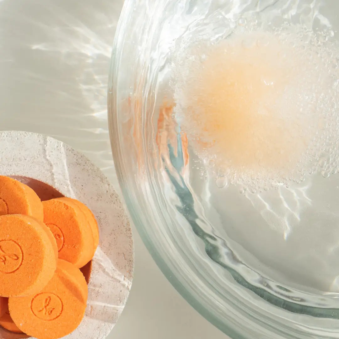 Sweet Satsuma Mini Bath Fizzies in water